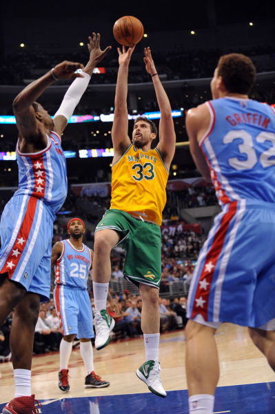 员的留队 员的留队