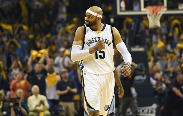 人士均对两 人士均对两